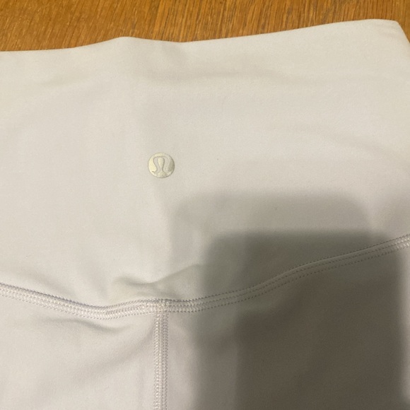 Lululemon Align biker shorts, light blue - Picture 2 of 6